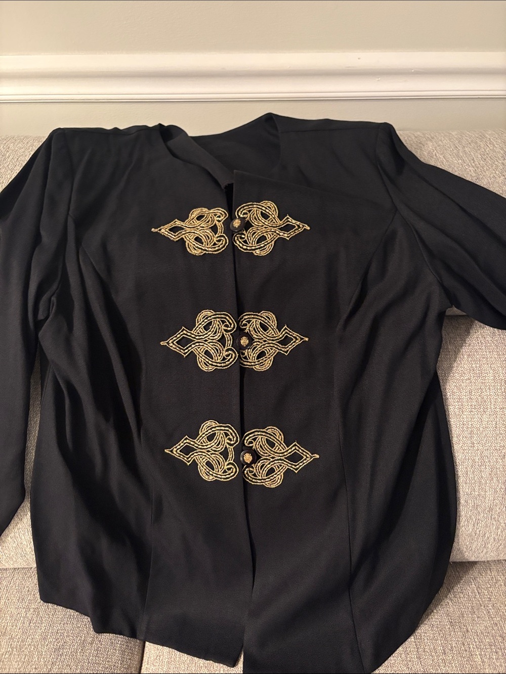 Silk blend jacket and pants by R&M Richard’s by Karen Kwong